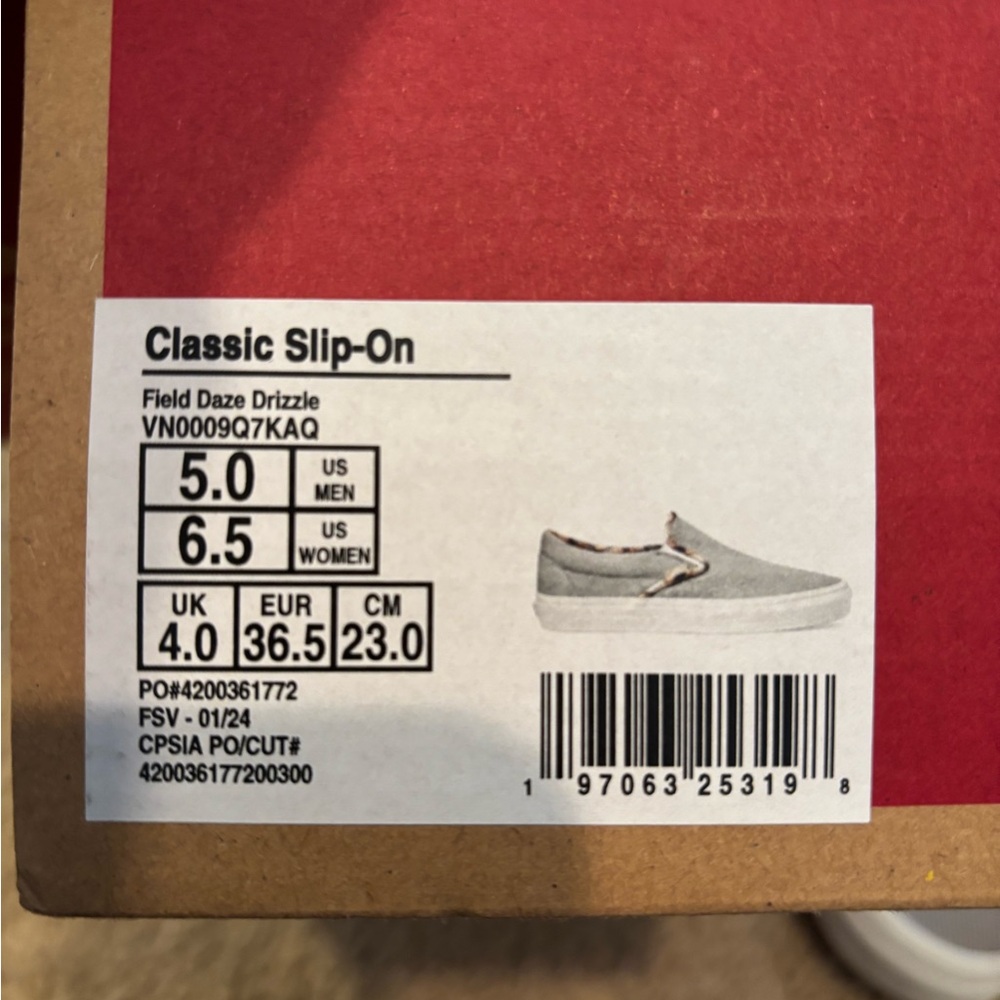 Vans Gray Slip-On Sneakers with plaid interior - Picture 13 of 16